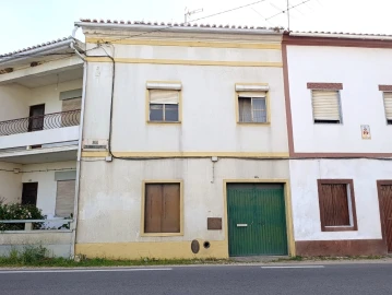 Moradia T3 para Venda em São Miguel do Rio Torto e Rossio Ao Sul do Tejo