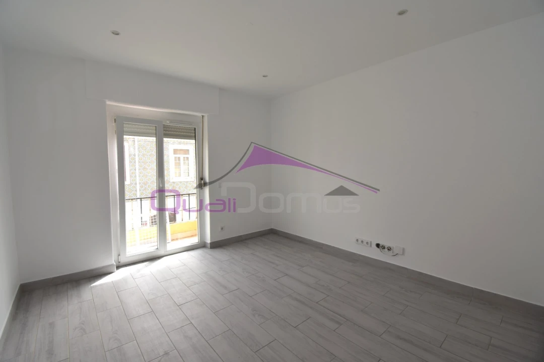 Moradia T2 para Venda em Nossa Sra de Fatima Foto 4