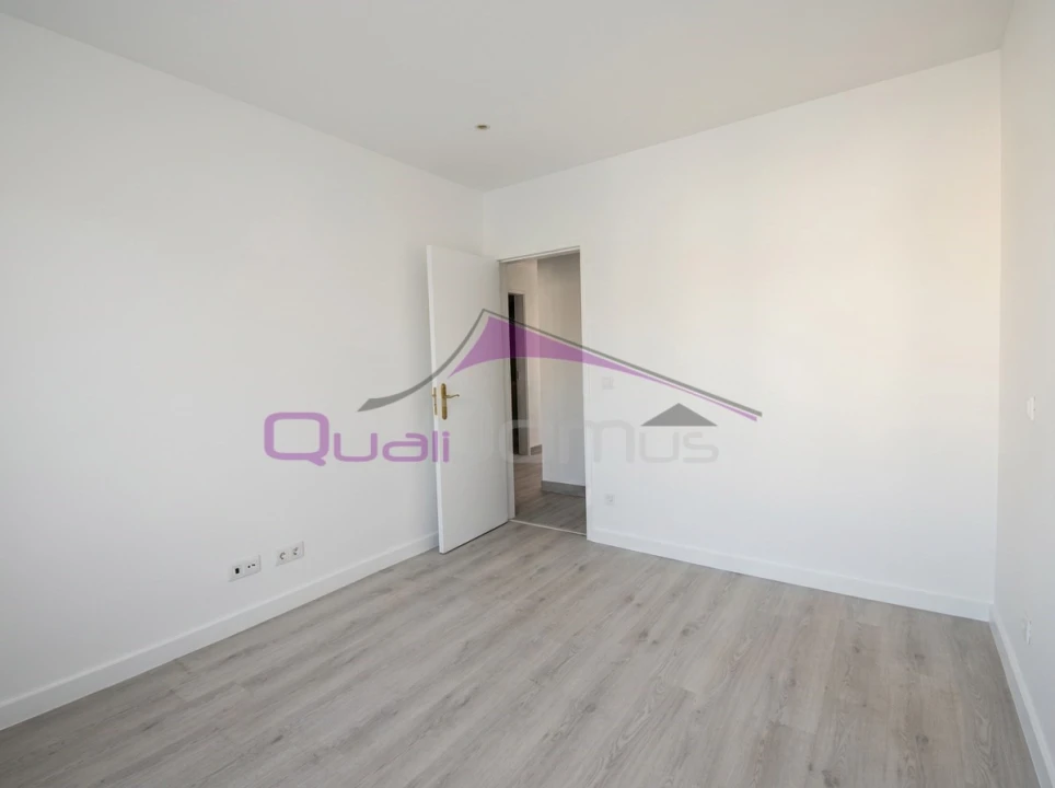 Moradia T2 para Venda em Nossa Sra de Fatima Foto 15