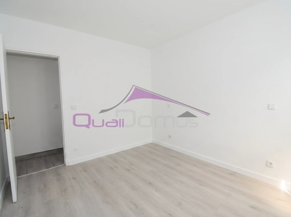 Moradia T2 para Venda em Nossa Sra de Fatima Foto 16