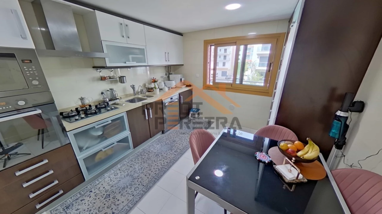 Apartamento T2 para Venda em Ramada e Caneças Foto 8