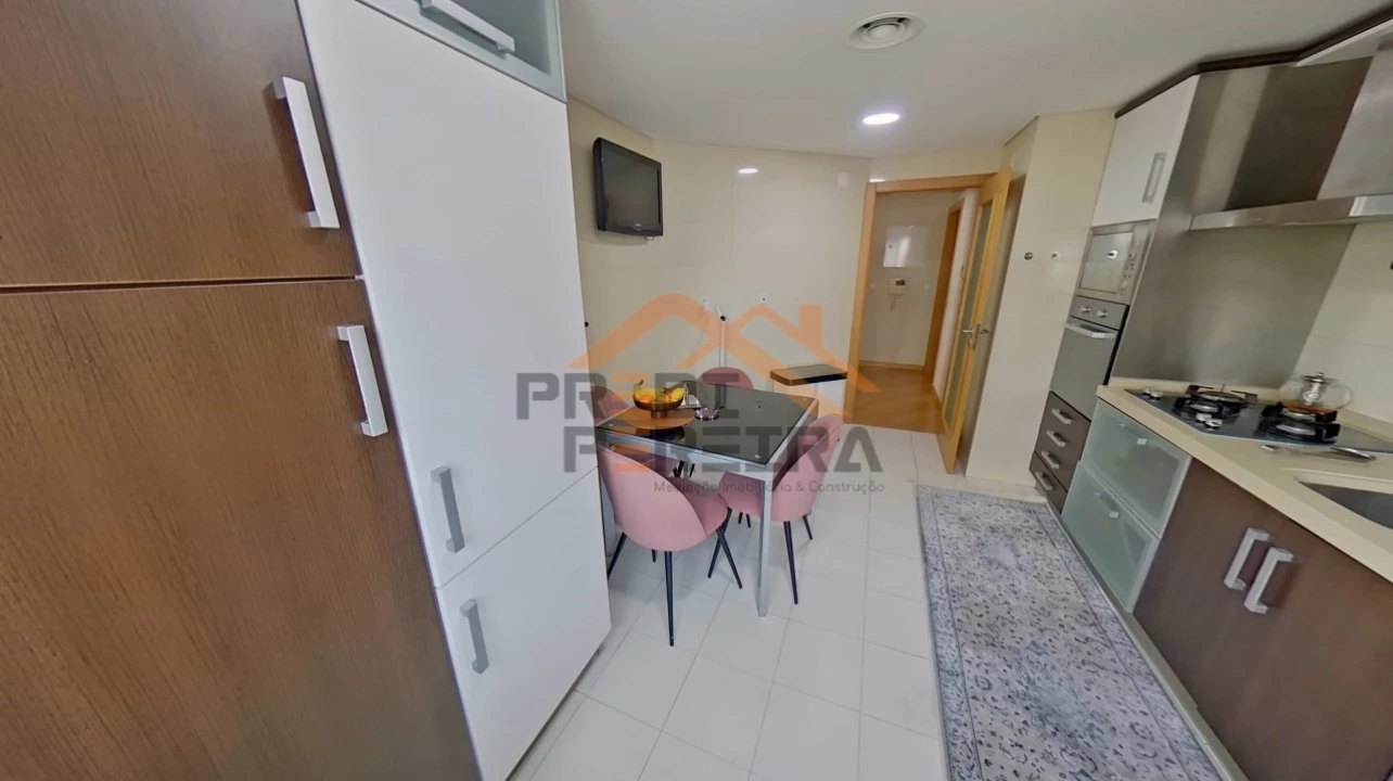 Apartamento T2 para Venda em Ramada e Caneças Foto 10