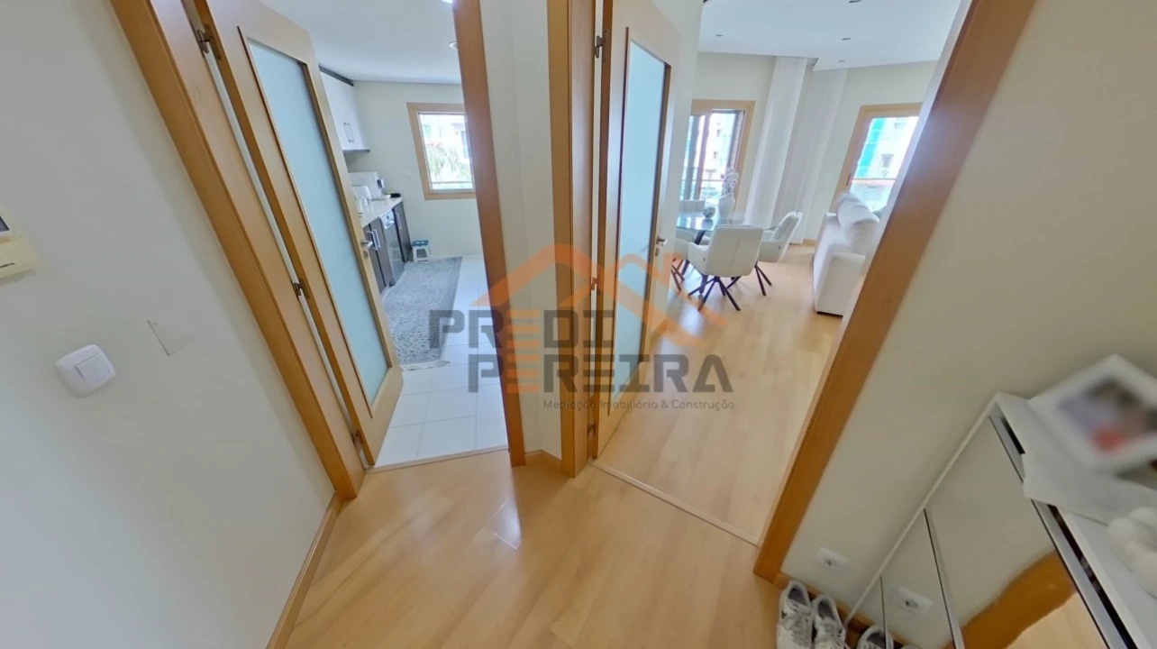 Apartamento T2 para Venda em Ramada e Caneças Foto 13