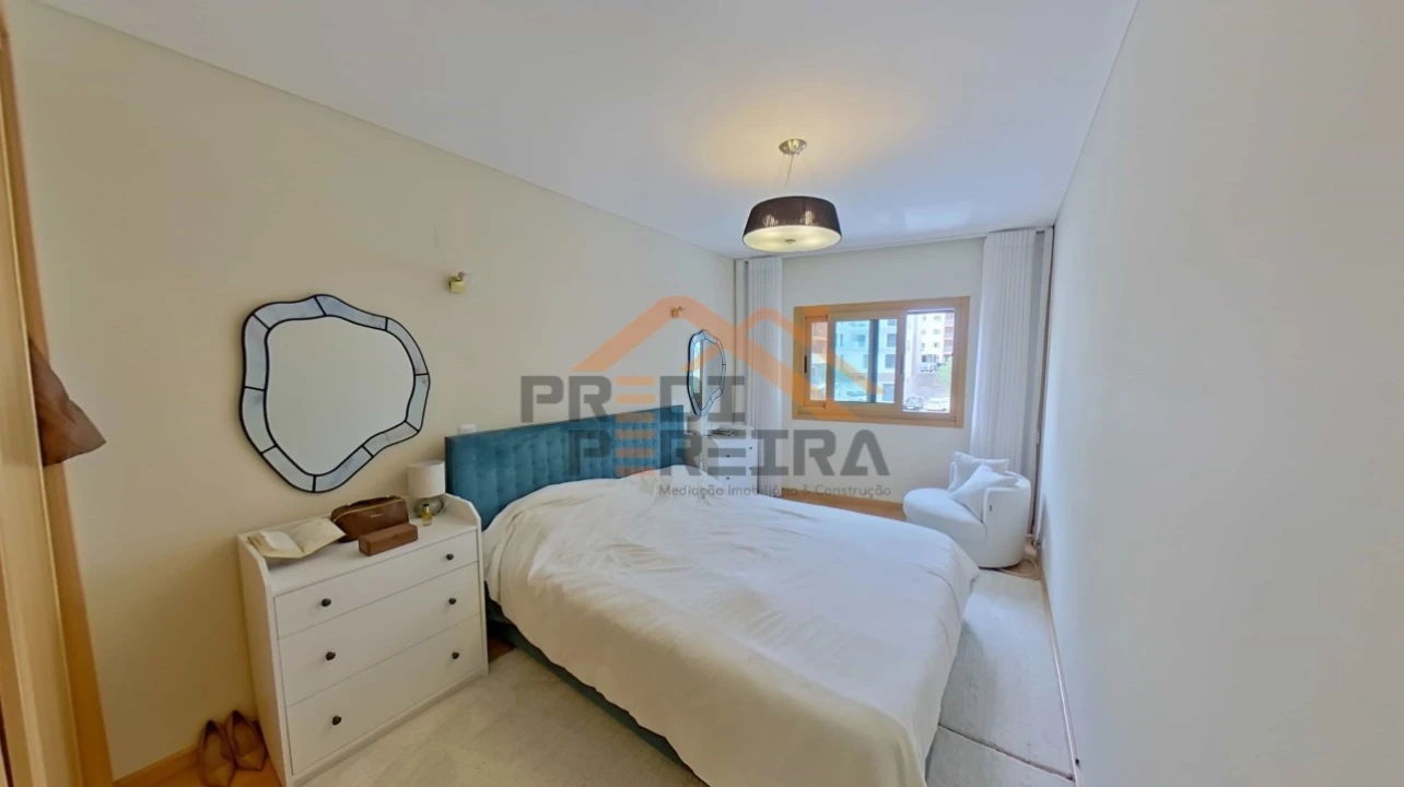 Apartamento T2 para Venda em Ramada e Caneças Foto 19