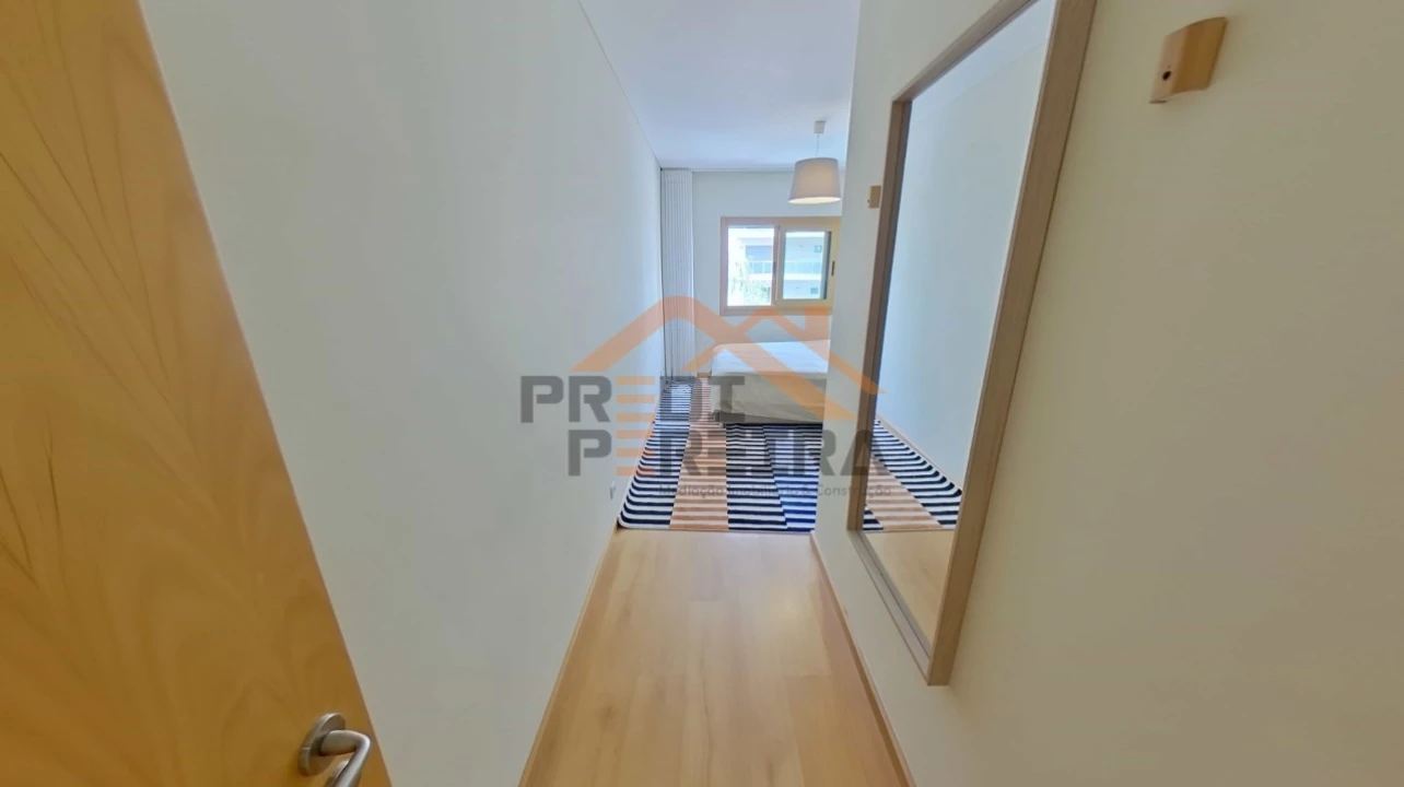 Apartamento T2 para Venda em Ramada e Caneças Foto 22