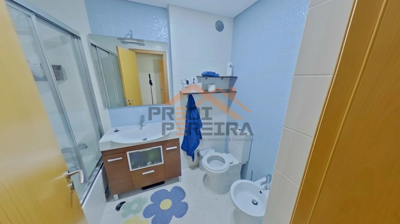 Apartamento T2 para Venda em Ramada e Caneças Foto 23