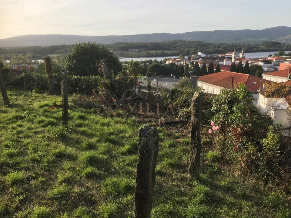 Moradia T3 para Venda em Vila Nova de Cerveira e Lovelhe Foto 1