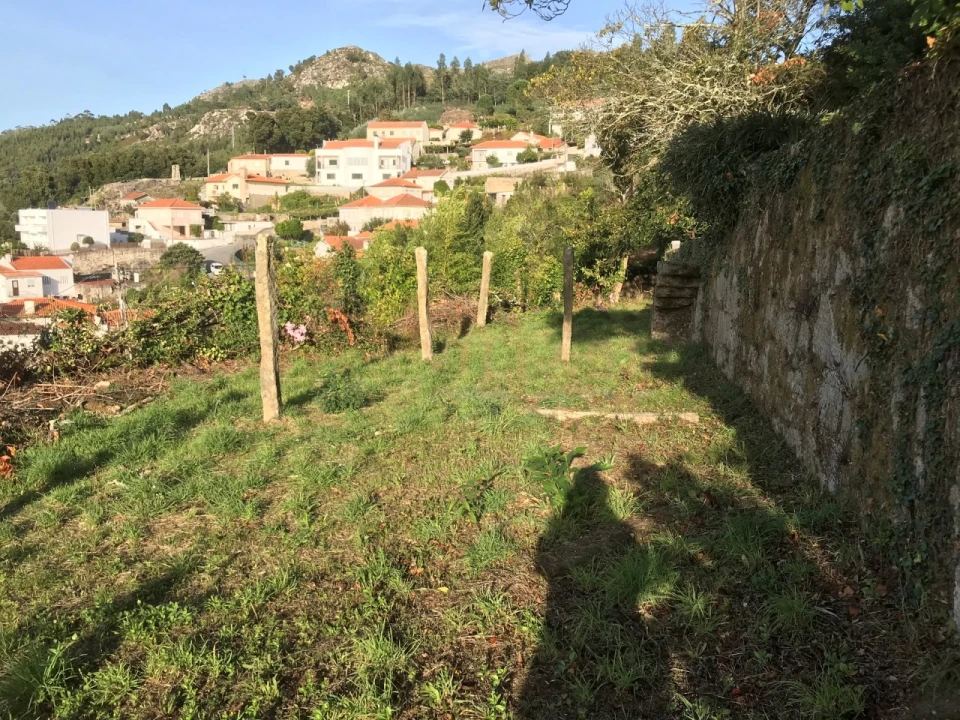 Moradia T3 para Venda em Vila Nova de Cerveira e Lovelhe Foto 3