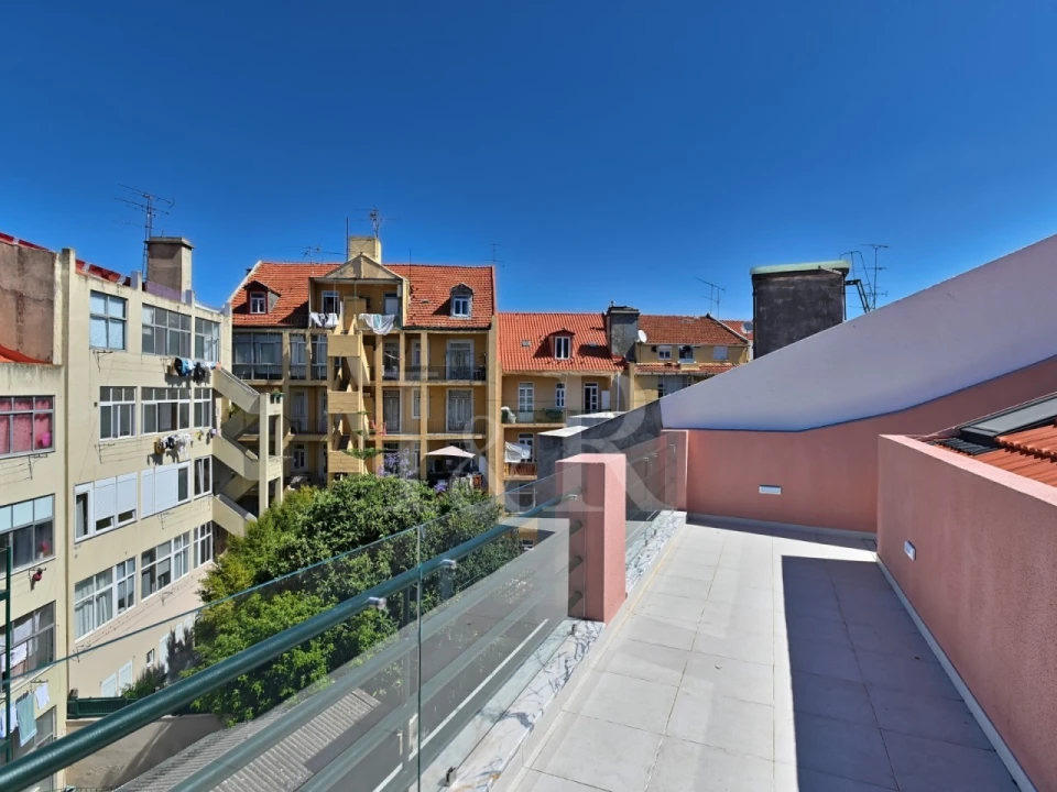 Apartamento T2 para Venda em Arroios Foto 12