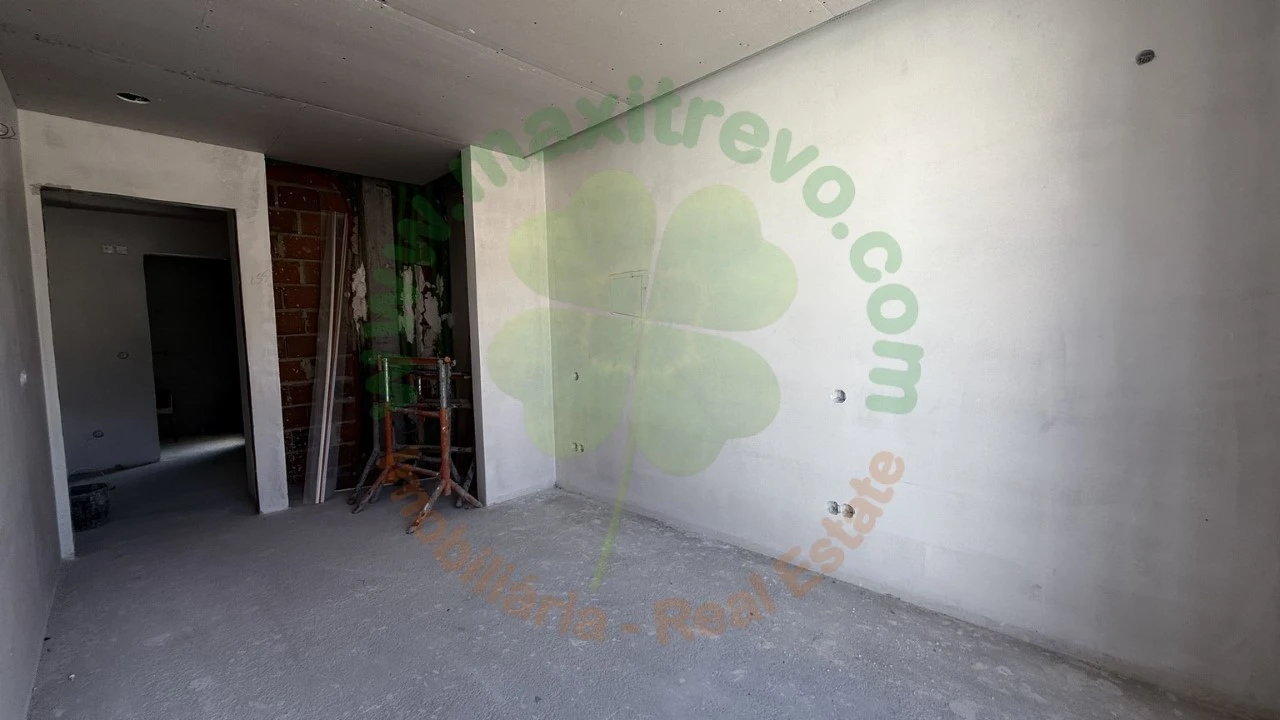 Moradia T4 para Venda em Charneca de Caparica e Sobreda Foto 32