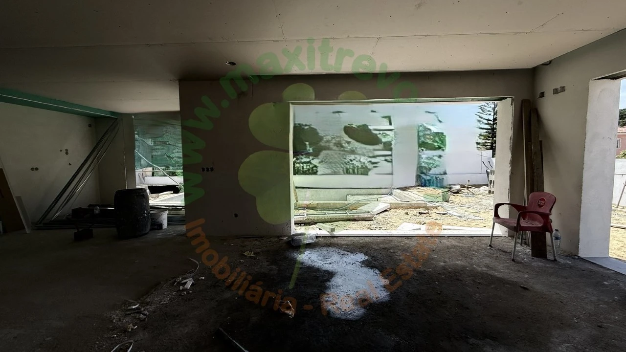 Moradia T4 para Venda em Charneca de Caparica e Sobreda Foto 40