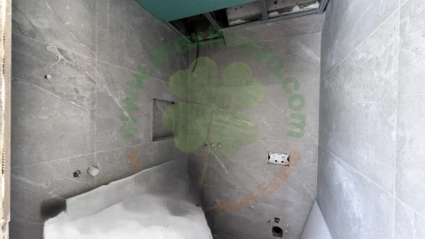 Moradia T4 para Venda em Charneca de Caparica e Sobreda