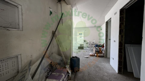 Moradia T4 para Venda em Charneca de Caparica e Sobreda