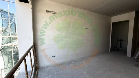 Moradia T4 para Venda em Charneca de Caparica e Sobreda