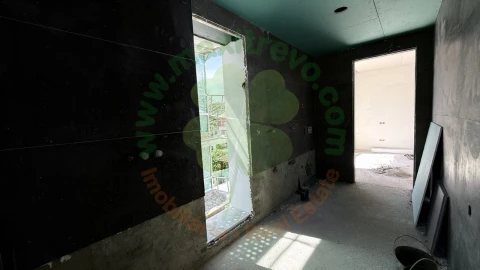 Moradia T4 para Venda em Charneca de Caparica e Sobreda