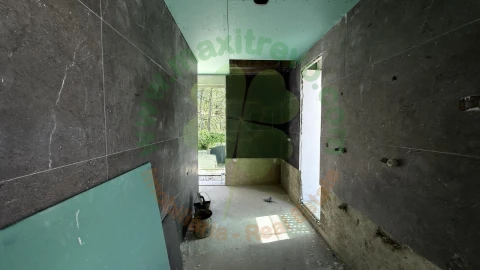 Moradia T4 para Venda em Charneca de Caparica e Sobreda