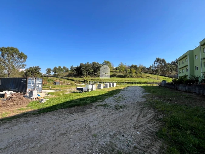 Terreno para Venda em Pedroso e Seixezelo Foto 2