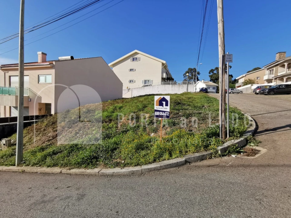 Terreno para Venda em Pedroso e Seixezelo Foto 2