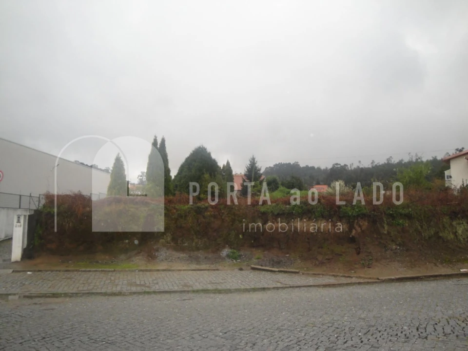 Terreno para Venda em Pedroso e Seixezelo Foto 3