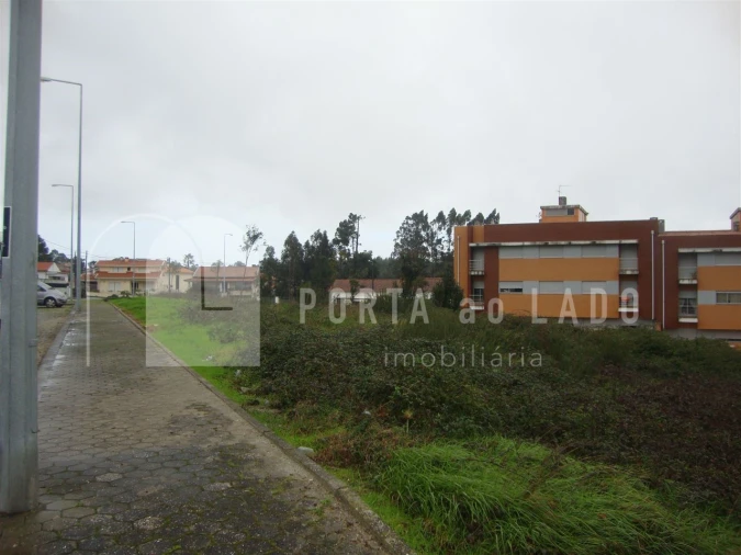 Terreno para Venda em Argoncilhe Foto 3