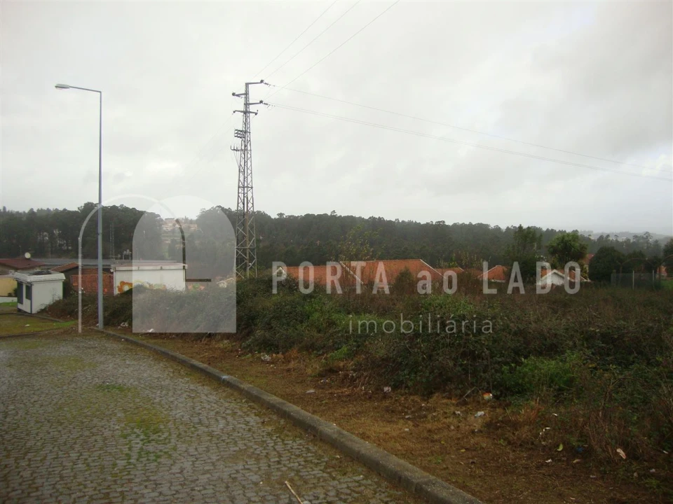 Terreno para Venda em Argoncilhe Foto 2