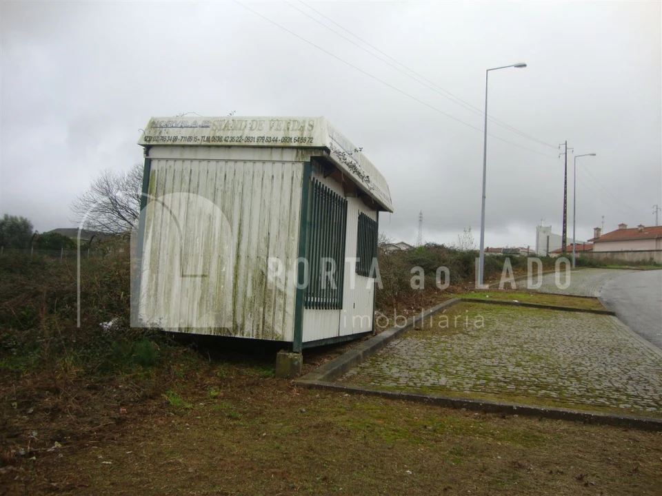 Terreno para Venda em Argoncilhe Foto 4