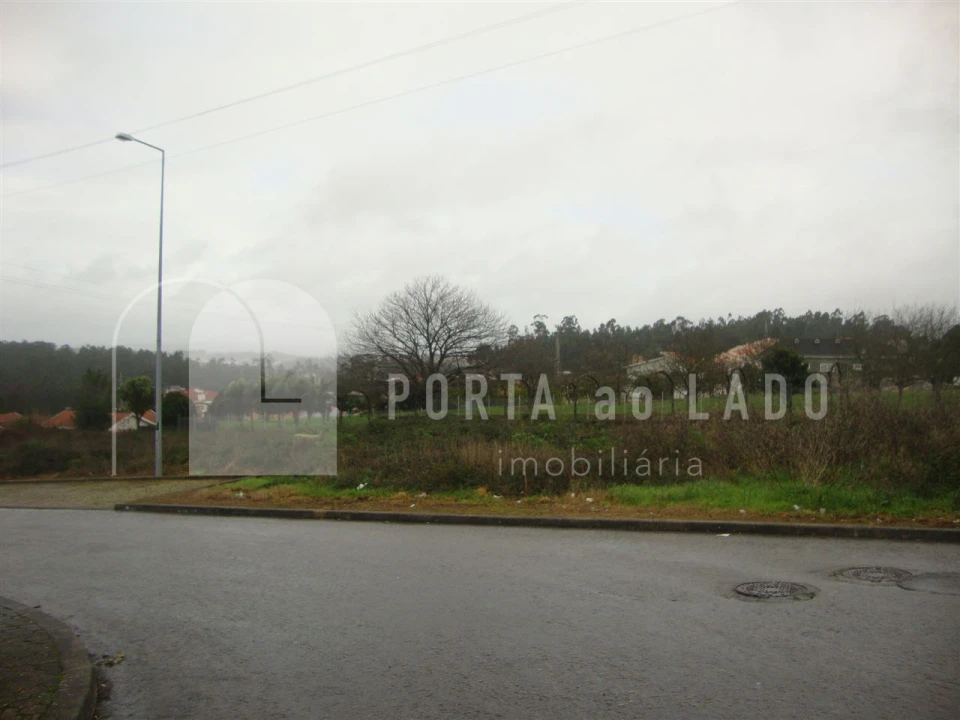 Terreno para Venda em Argoncilhe Foto 2