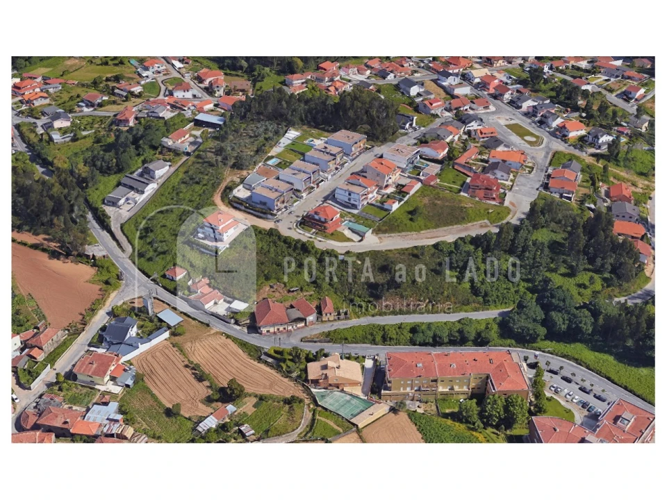 Terreno para Venda em Lobão, Gião, Louredo e Guisande Foto 2