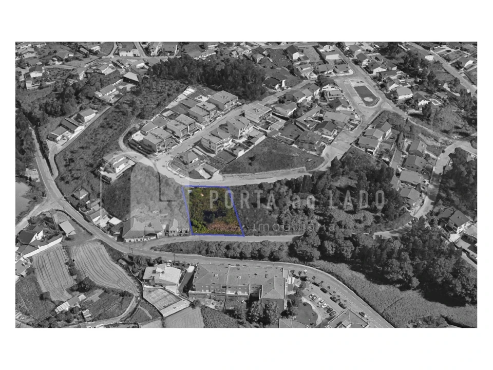 Terreno para Venda em Lobão, Gião, Louredo e Guisande Foto 1