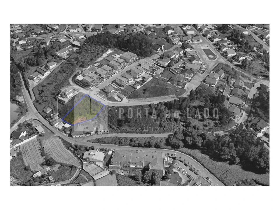 Terreno para Venda em Lobão, Gião, Louredo e Guisande Foto 1