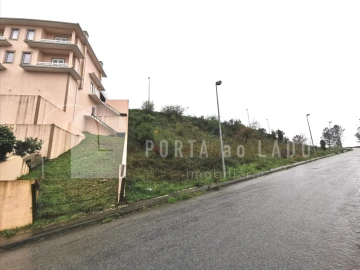 Terreno para Venda em Raiva, Pedorido e Paraíso