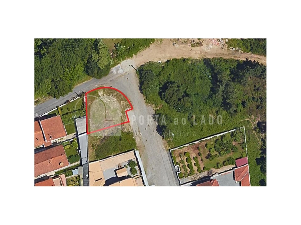 Terreno para Venda em Arrifana Foto 2