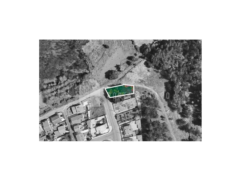 Terreno para Venda em Arrifana Foto 1