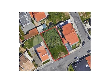 Terreno para Venda em Grijó e Sermonde