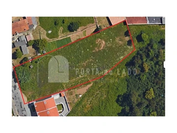 Terreno para Venda em Grijó e Sermonde