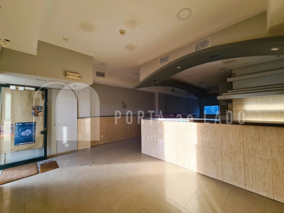 Loja para Venda em Canelas Foto 2