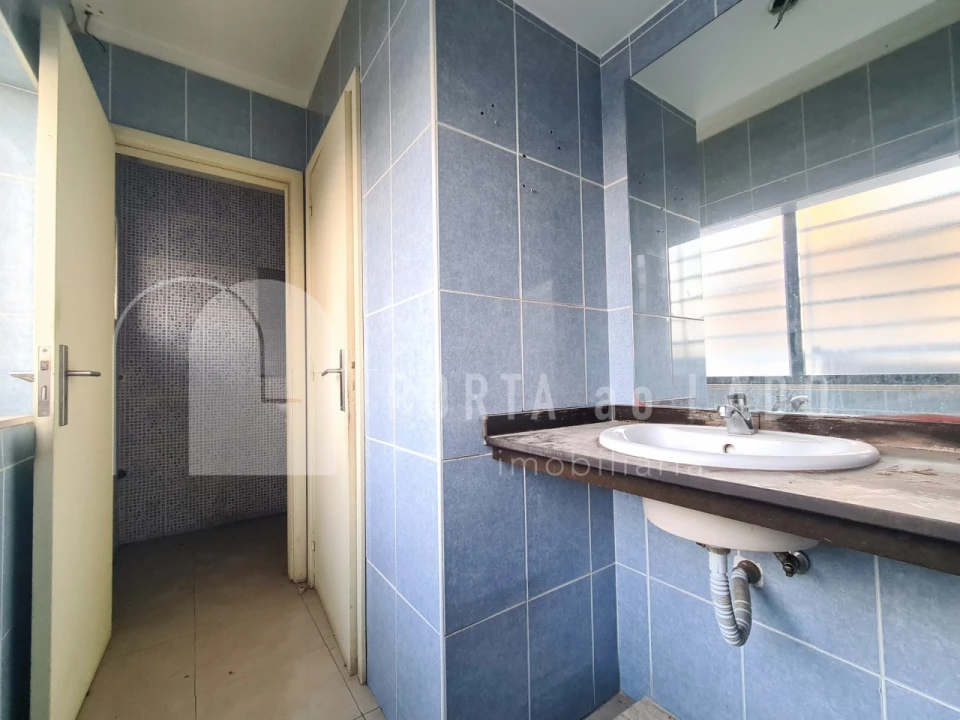 Loja para Venda em Canelas Foto 10