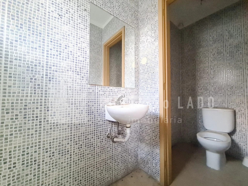 Loja para Venda em Canelas Foto 11