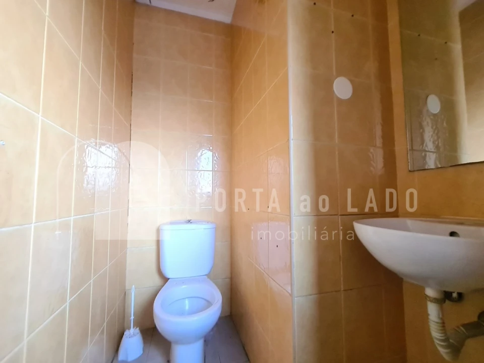 Loja para Venda em Canelas Foto 12