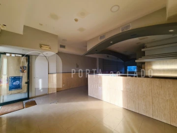 Loja para Venda em Canelas