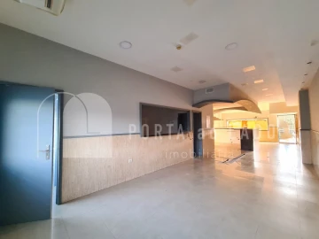 Loja para Venda em Canelas