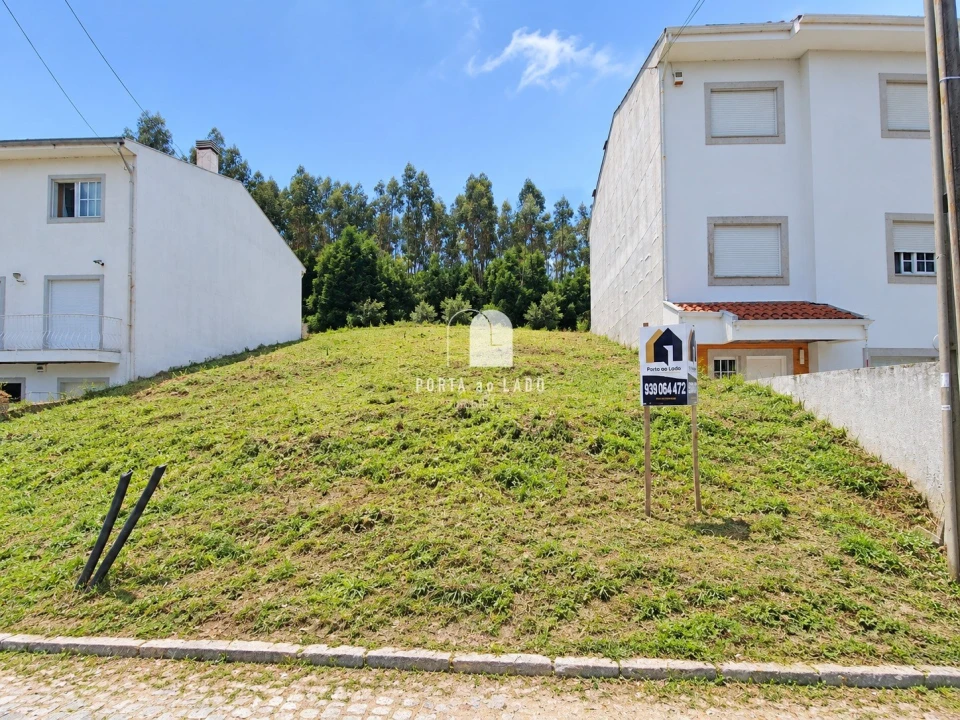 Terreno para Venda em Pedroso e Seixezelo Foto 1