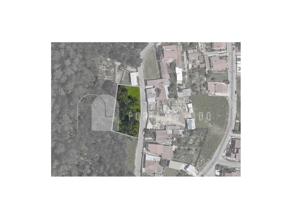 Terreno para Venda em Argoncilhe Foto 1