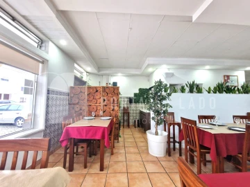 Negócio para Trespasse em Serzedo e Perosinho