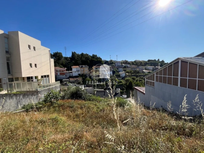 Terreno para Venda em Pedroso e Seixezelo Foto 2