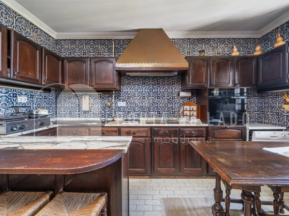 Moradia T4 para Venda em Arrifana Foto 10