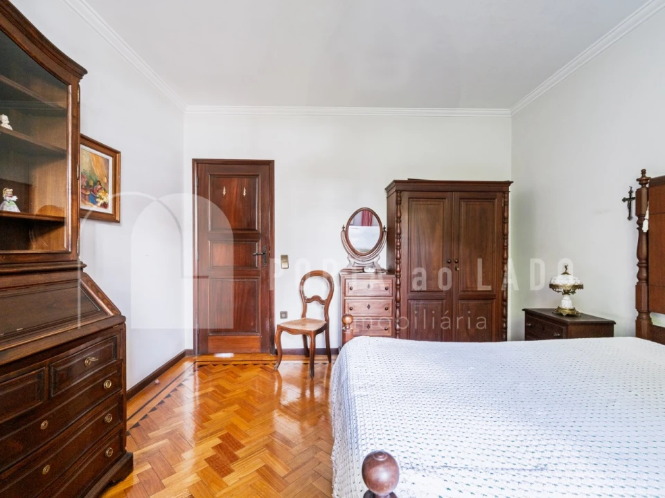 Moradia T4 para Venda em Arrifana Foto 23