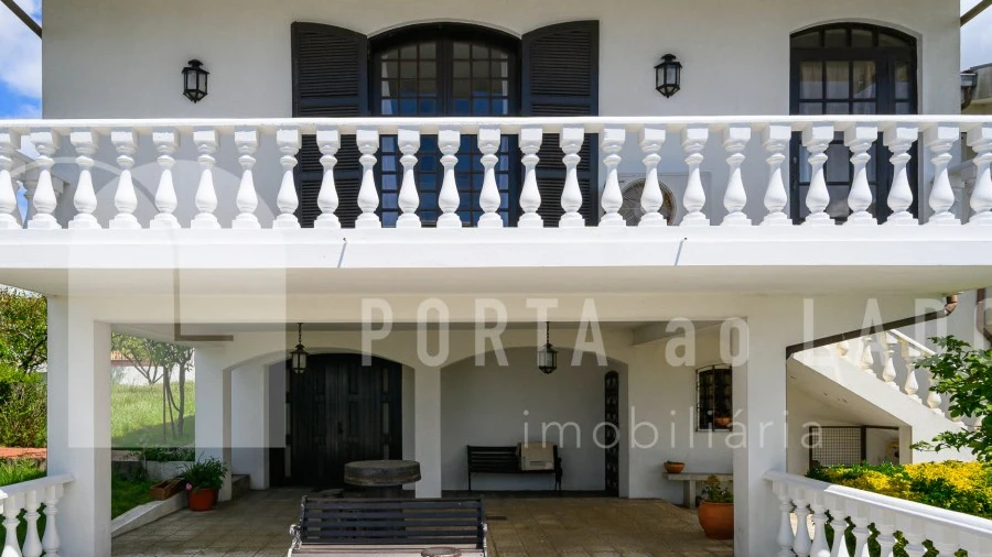 Moradia T6 para Venda em Arrifana