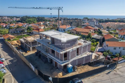 Moradia T4 para Venda em Canidelo