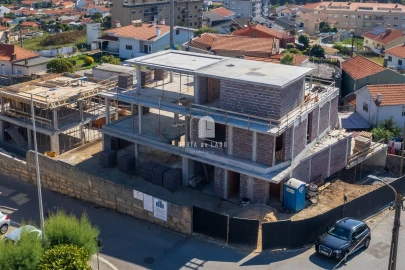 Moradia T4 para Venda em Canidelo